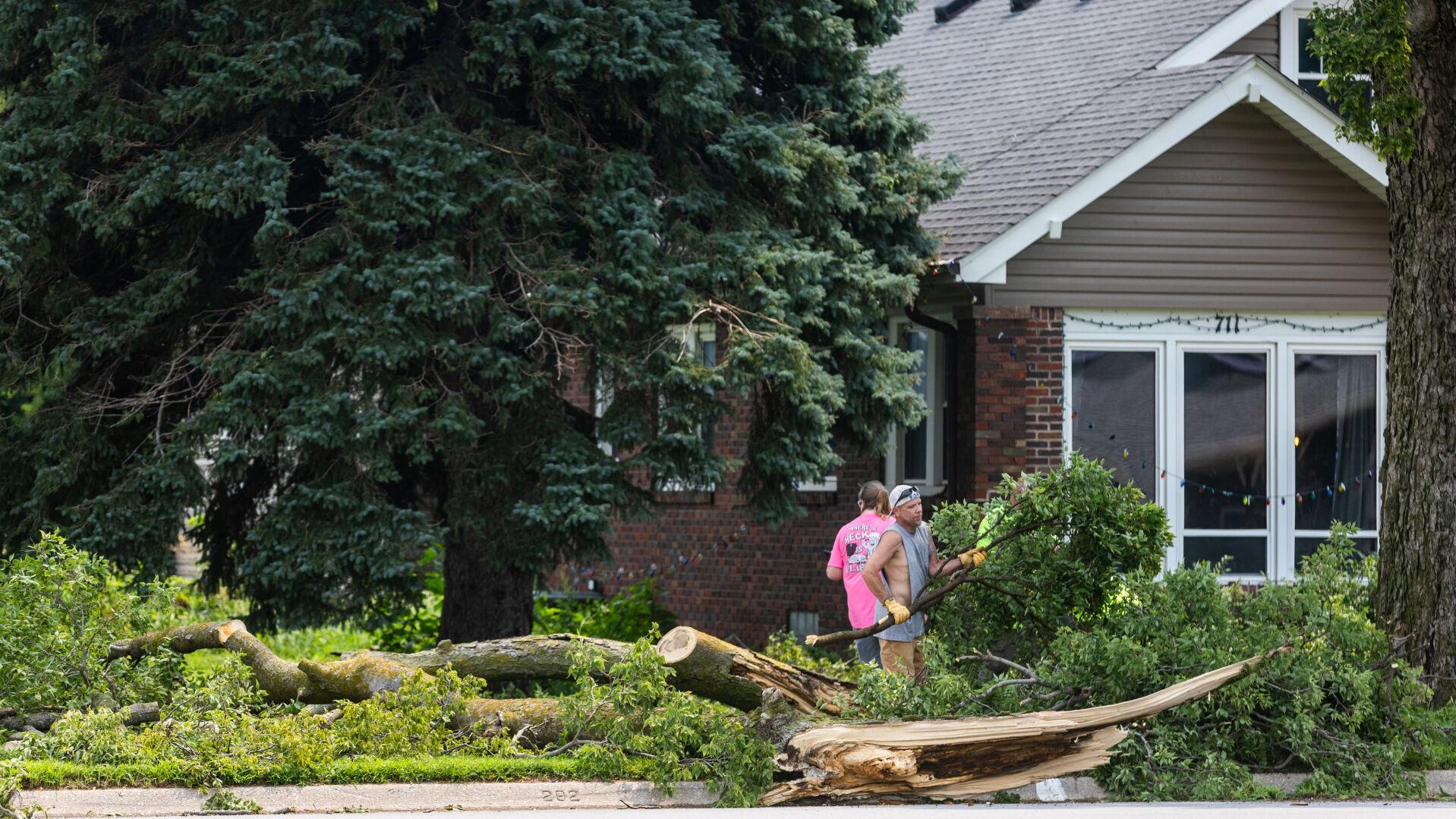 Forecast calls for warm, dry conditions as storm-battered eastern Nebraska continues recovery